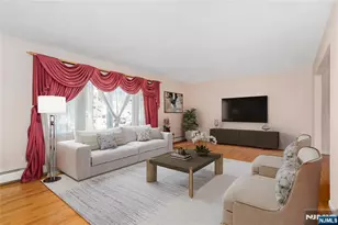 109 Windham Rd, Hillsdale, NJ 07642 - Photo 3