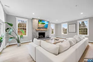 18 Sunflower Dr, Upper Saddle River, NJ 07458 - Photo 11