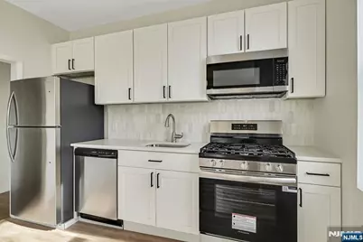 7505 Palisade Avenue 201 #201, North Bergen, NJ 07047 - Photo 3
