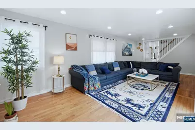 39 Voorhees Street, Teaneck Township, NJ 07666 - Photo 13