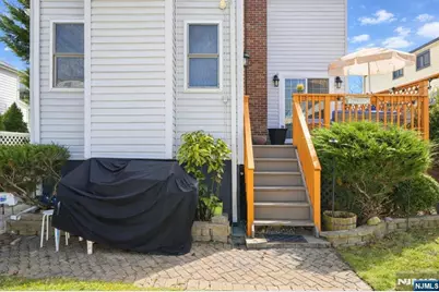 39 Voorhees Street, Teaneck Township, NJ 07666 - Photo 3