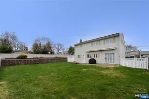 140 Manhattan Ave, Waldwick, NJ 07463 - Photo 21