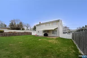 140 Manhattan Ave, Waldwick, NJ 07463 - Photo 23