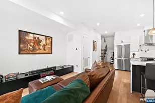 34 Manhattan Ave 2, Jersey City, NJ 07307 - Photo 17
