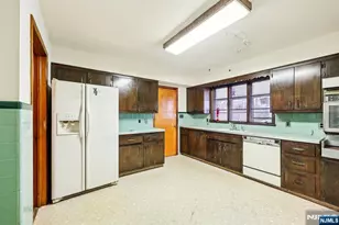84 Squaw Brook Rd, North Haledon, NJ 07508 - Photo 11