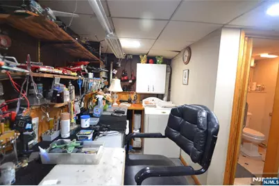 16 Essex Street, Clifton, NJ 07014 - Photo 29