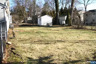 77 Donald Pl, Waldwick, NJ 07463 - Photo 23