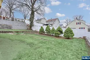 38 Chestnut Ave, Bogota, NJ 07603 - Photo 27