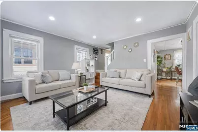 33 Beaumont Place, Newark, NJ 07104 - Photo 7