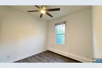 32 Leary Avenue, Bloomingdale, NJ 07403 - Photo 21