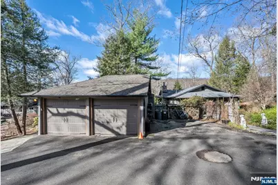 26 Short Road, Bloomingdale, NJ 07420 - Photo 47