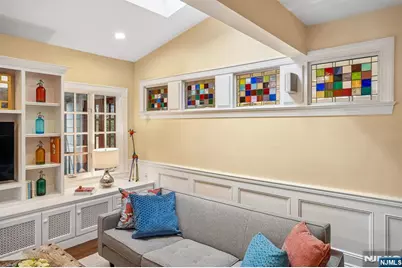 391 Up Mountain Avenue, Montclair, NJ 07043 - Photo 21
