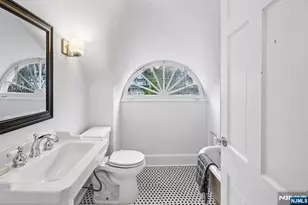 391 Up Mountain Ave, Montclair, NJ 07043 - Photo 45