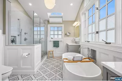 391 Up Mountain Avenue, Montclair, NJ 07043 - Photo 31