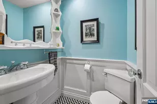 391 Up Mountain Ave, Montclair, NJ 07043 - Photo 23