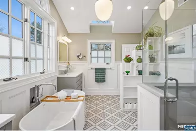 391 Up Mountain Avenue, Montclair, NJ 07043 - Photo 29