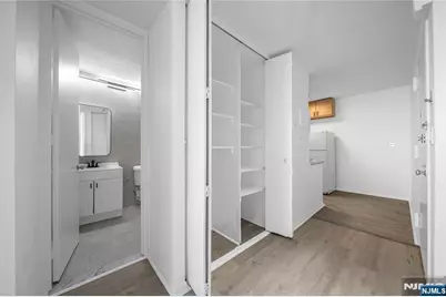 7000 Boulevard East 41L #41L, Guttenberg, NJ 07093 - Photo 11