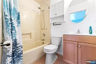 9 Vreeland Ave 3A, Hackensack, NJ 07601 - Photo 11