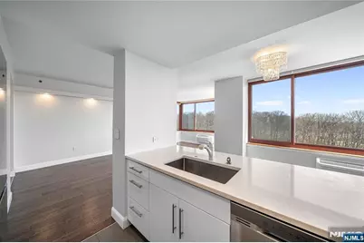 100 Old Palisade Road 1604 #1604, Fort Lee, NJ 07024 - Photo 11