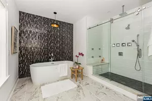 119 Stonebridge Rd, Montclair, NJ 07042 - Photo 21