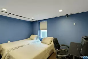 371 Greenwich St, Bergenfield, NJ 07621 - Photo 23