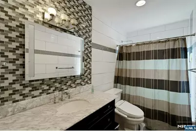 371 Greenwich Street, Bergenfield, NJ 07621 - Photo 17