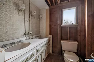 31 Cedar St, Midland Park, NJ 07432 - Photo 21