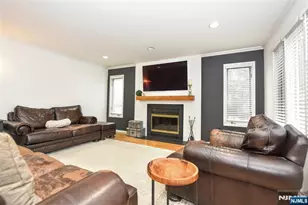 37 Niagara Dr 37, Mahwah, NJ 07430 - Photo 9