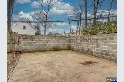 21 Edgewood Road, East Orange, NJ 07017 - Photo 7
