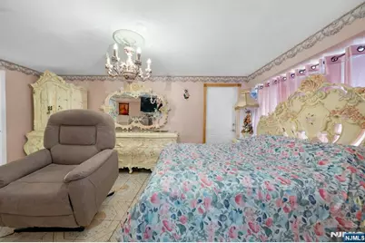8 Monaghan Road, Edison, NJ 08817 - Photo 15
