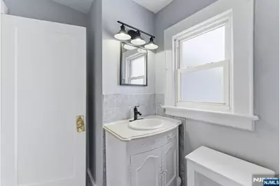 970 Lorraine Avenue, Union Township, NJ 07083 - Photo 17