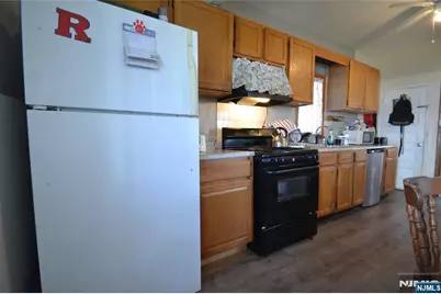 655 Chestnut Street, Kearny, NJ 07032 - Photo 13