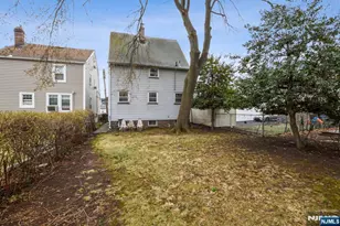 60 Berkeley Ave, Bloomfield, NJ 07003 - Photo 15