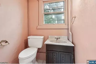 60 Berkeley Avenue, Bloomfield, NJ 07003 - Photo 13