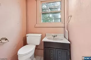 60 Berkeley Ave, Bloomfield, NJ 07003 - Photo 13