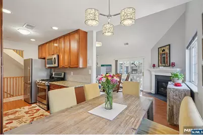 1810 Faulkner Court, Mahwah, NJ 07430 - Photo 13