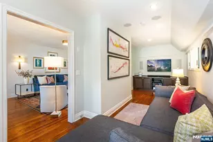 11 Valhalla Way, Verona, NJ 07044 - Photo 7