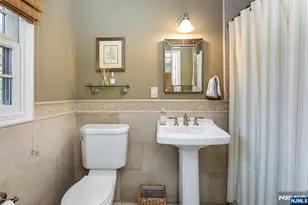 11 Valhalla Way, Verona, NJ 07044 - Photo 19