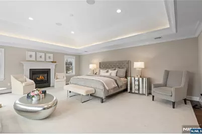 47 Evergreen Drive, Caldwell, NJ 07006 - Photo 9