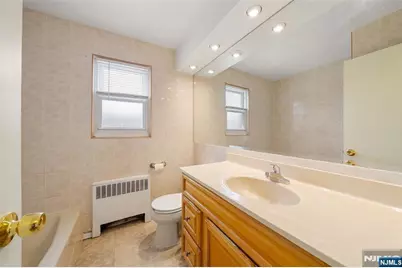 1259A Inwood Terrace 59A #59A, Fort Lee, NJ 07024 - Photo 19