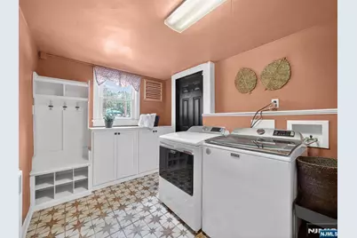 247 Steilen Avenue, Ridgewood, NJ 07450 - Photo 23