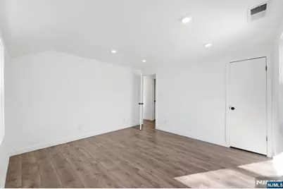 73 Macarthur Avenue, Lodi, NJ 07644 - Photo 27