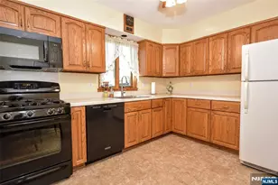 420 Park Ave, Midland Park, NJ 07432 - Photo 9