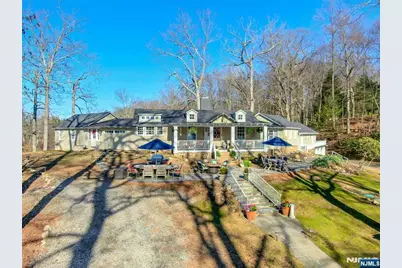 28 Turners Lake Drive, Mahwah, NJ 07430 - Photo 5