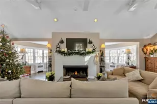28 Turners Lake Dr, Mahwah, NJ 07430 - Photo 45