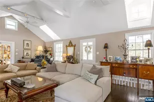 28 Turners Lake Dr, Mahwah, NJ 07430 - Photo 45