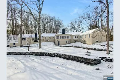 28 Turners Lake Drive, Mahwah, NJ 07430 - Photo 49