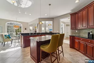 16 Baxter Ln, West Orange Township, NJ 07052 - Photo 9