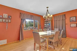 60 Westview Dr, Bergenfield, NJ 07621 - Photo 3