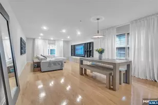 547 Gorge Road 2E, Cliffside Park, NJ 07010 - Photo 5